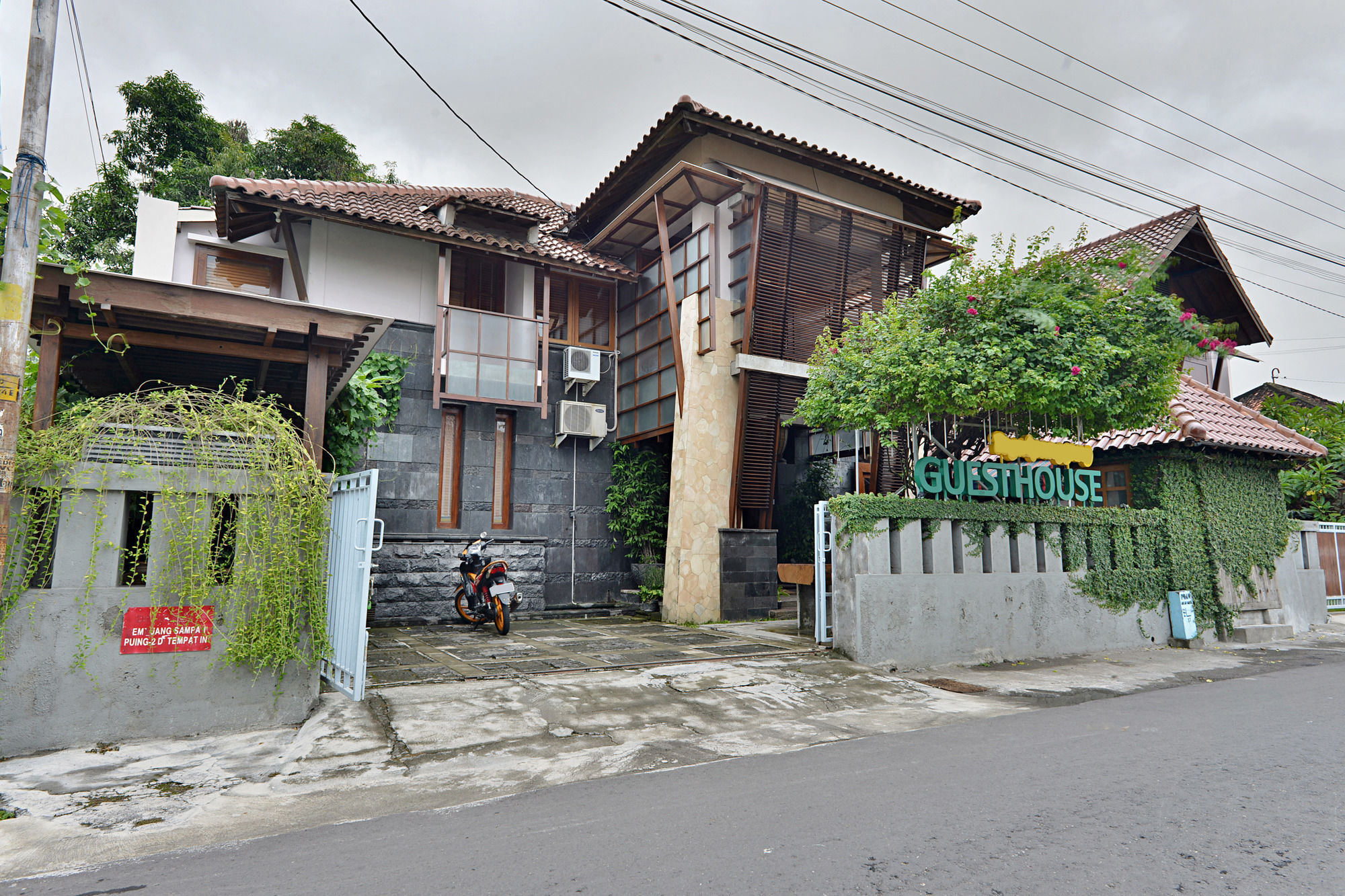 Zen Premium Tegal Panggung Danurejan Hotel Yogyakarta Bagian luar foto